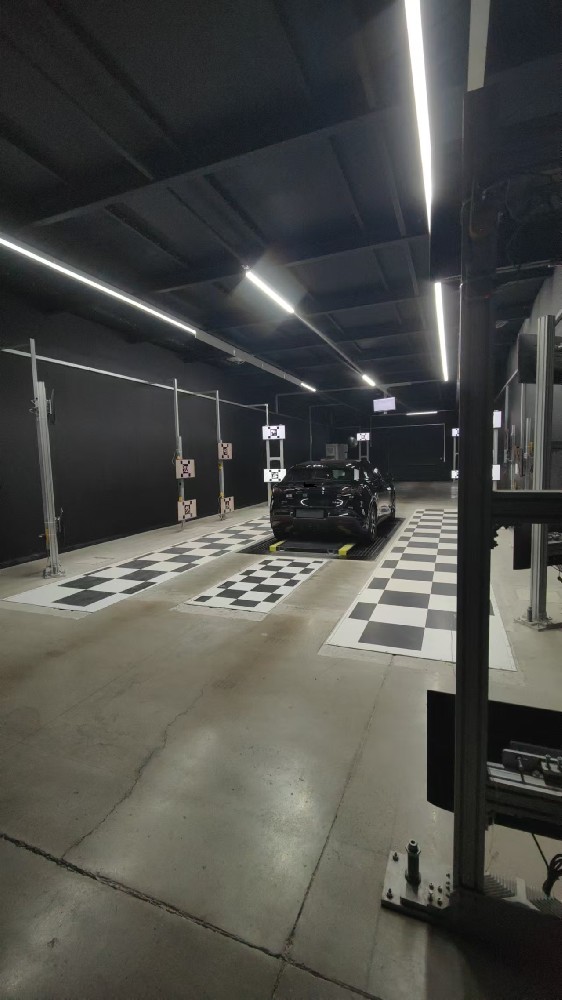 智駕標(biāo)定產(chǎn)線,適用于自動駕駛輔助駕駛標(biāo)定產(chǎn)線,支持激光雷達,毫米波雷達,相機等聯(lián)合標(biāo)定。 智駕標(biāo)定產(chǎn)線,適用于自動駕駛輔助駕駛標(biāo)定產(chǎn)線,支持激光雷達,毫米波雷達,相機等聯(lián)合標(biāo)定。